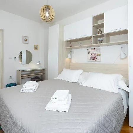 Beautiful In With Kitchen Dom wakacyjny Makarska