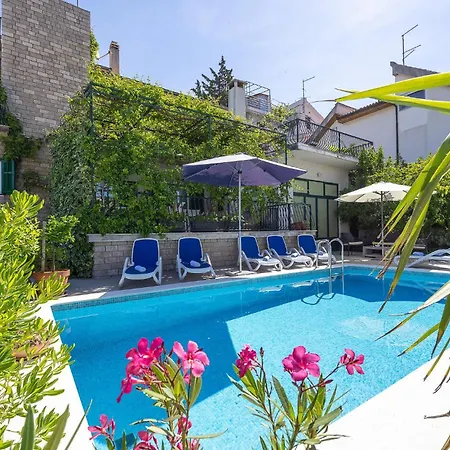 Stjepana Ivicevica I 펜션 마카르스카