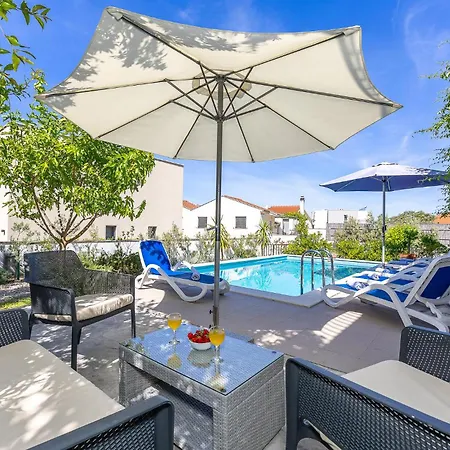 Beautiful In With Kitchen * Makarska