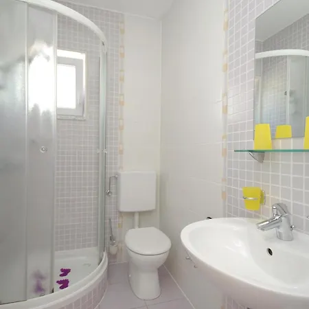 Stjepana Ivicevica I 펜션 마카르스카