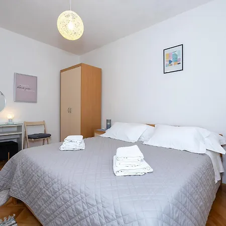 Stjepana Ivicevica I Makarska